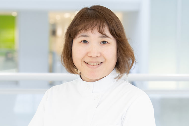 医師 三枝 紀子